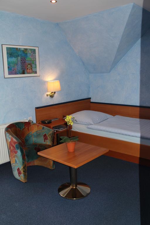 Hotel Rosenhof Дюссельдорф Экстерьер фото